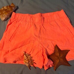 Lilly Pulitzer coral pull on shorts